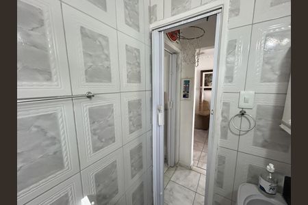 Apartamento à venda com 70m², 3 quartos e sem vagaBanheiro