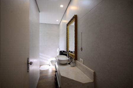 Casa à venda com 170m², 4 quartos e 2 vagas Casa à venda com 170m², 4 quartos e 2 vagasBanheiro da Suíte