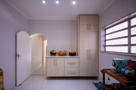 Casa à venda com 170m², 4 quartos e 2 vagas Casa à venda com 170m², 4 quartos e 2 vagasCozinha