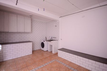 Casa à venda com 170m², 4 quartos e 2 vagas Casa à venda com 170m², 4 quartos e 2 vagasÁrea de Serviço