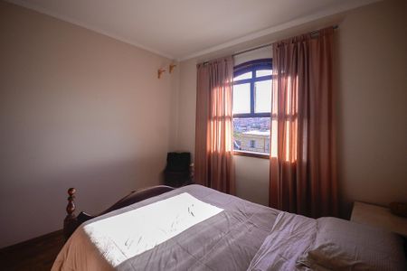 Casa à venda com 170m², 4 quartos e 2 vagas Casa à venda com 170m², 4 quartos e 2 vagasSuíte