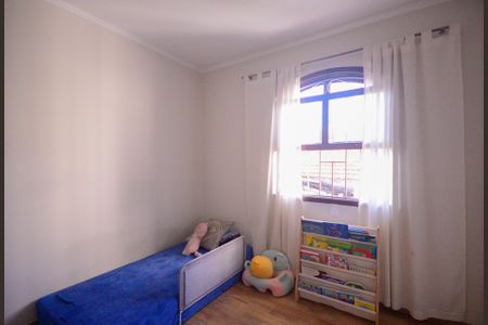 Casa à venda com 170m², 4 quartos e 2 vagas Casa à venda com 170m², 4 quartos e 2 vagasQuarto 2