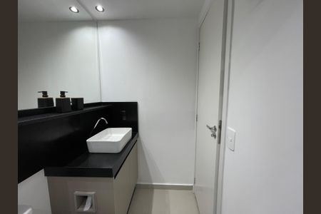 Casa de condomínio para alugar com 25m², 1 quarto e sem vaga Casa de condomínio para alugar com 25m², 1 quarto e sem vagaBanheiro da Suíte