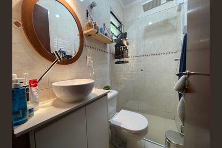 Casa à venda com 106m², 2 quartos e 2 vagasBanheiro da Suíte 1