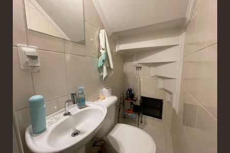 Casa à venda com 106m², 2 quartos e 2 vagasLavabo