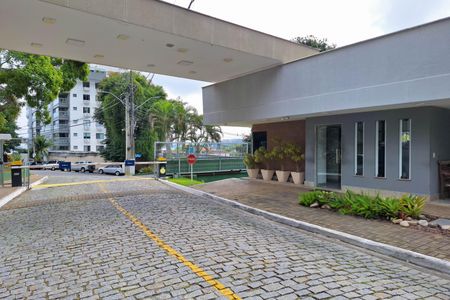 Casa de condomínio à venda com 360m², 6 quartos e 5 vagasFachada