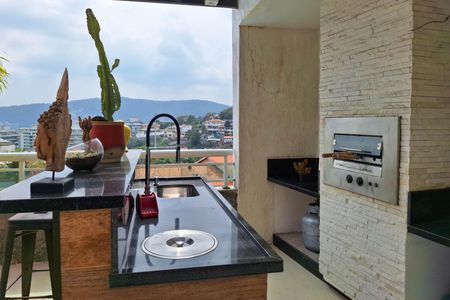 Casa de condomínio à venda com 360m², 6 quartos e 5 vagasVaranda da Sala