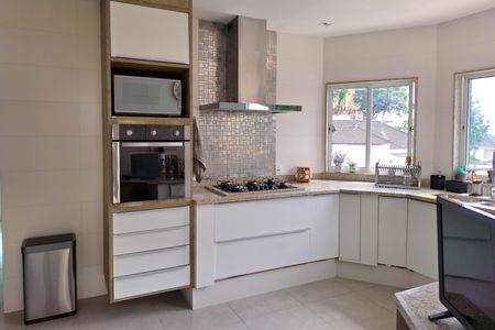 Casa de condomínio à venda com 360m², 6 quartos e 5 vagasCozinha