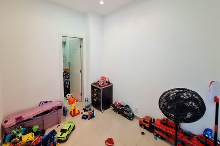 Casa de condomínio à venda com 360m², 6 quartos e 5 vagasQuarto 1