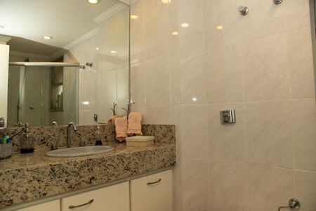 Apartamento à venda com 92m², 3 quartos e 1 vagaBanheiro