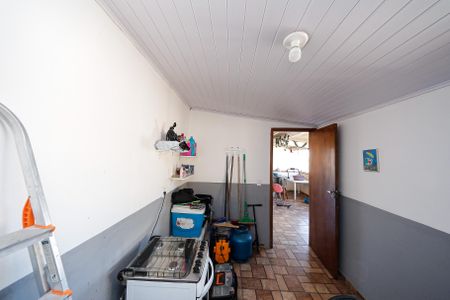 Casa à venda com 215m², 4 quartos e 2 vagas Casa à venda com 215m², 4 quartos e 2 vagasEdícula