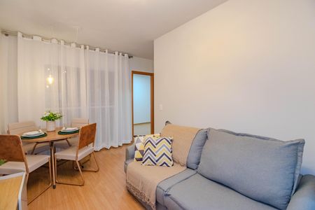 Apartamento à venda com 2 quartos, 45m² em Rubem Berta, Porto Alegre