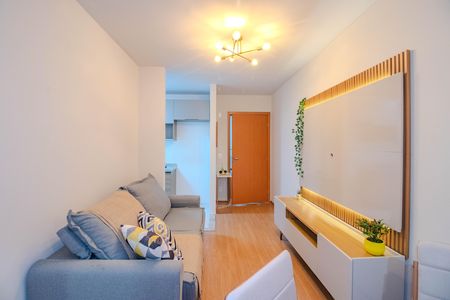 Sala de apartamento à venda com 2 quartos, 45m² em Rubem Berta, Porto Alegre