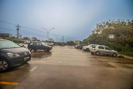 Garagem de apartamento à venda com 2 quartos, 45m² em Rubem Berta, Porto Alegre