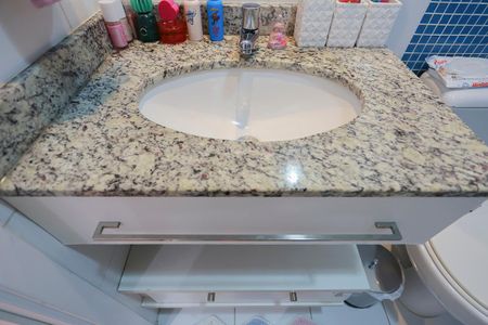 Apartamento à venda com 119m², 3 quartos e 2 vagasBanheiro social