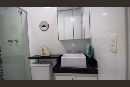 Apartamento à venda com 78m², 2 quartos e 2 vagas Apartamento à venda com 78m², 2 quartos e 2 vagasBanheiro Social