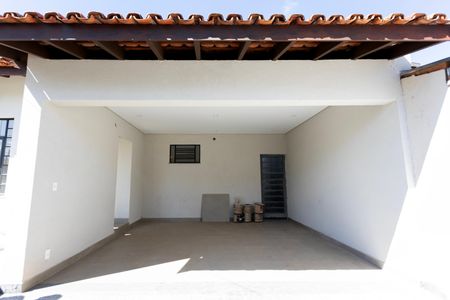 Casa à venda com 240m², 3 quartos e 4 vagasGaragem