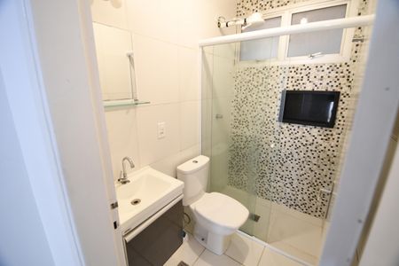 Banheiro de kitnet/studio à venda com 1 quarto, 32m² em Centro, Campinas