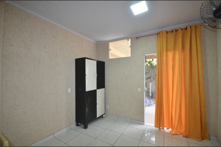 Sala/Quarto de casa para alugar com 1 quarto, 30m² em Campo Grande, Rio de Janeiro