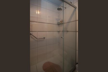 Casa para alugar com 280m², 4 quartos e 3 vagas Casa para alugar com 280m², 4 quartos e 3 vagasBanheiro da Suíte