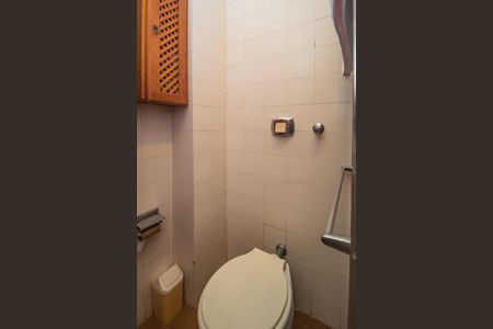 Casa para alugar com 280m², 4 quartos e 3 vagas Casa para alugar com 280m², 4 quartos e 3 vagasBanheiro 2