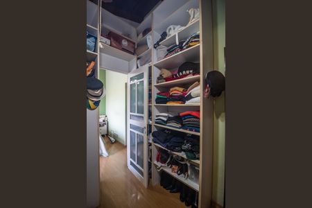 Casa para alugar com 280m², 4 quartos e 3 vagas Casa para alugar com 280m², 4 quartos e 3 vagasCloset