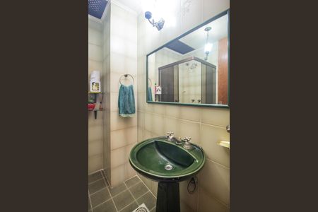 Casa para alugar com 280m², 4 quartos e 3 vagas Casa para alugar com 280m², 4 quartos e 3 vagasBanheiro 3