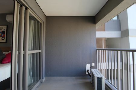 Varanda de kitnet/studio à venda com 1 quarto, 27m² em Moema, São Paulo