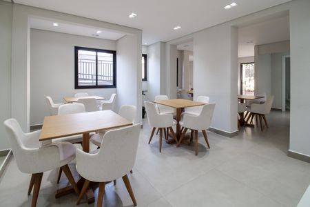 Apartamento para alugar com 40m², 2 quartos e 1 vagaÁrea comum - Salão de festas