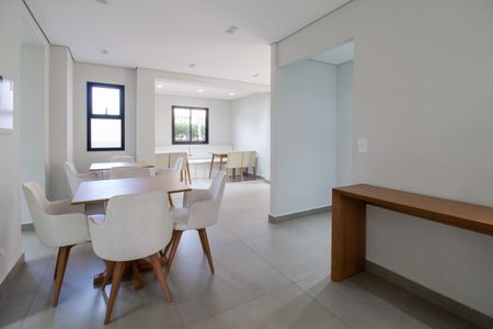 Apartamento para alugar com 40m², 2 quartos e 1 vagaÁrea comum - Salão de festas