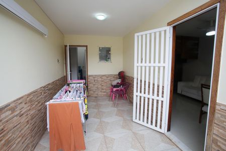 Casa à venda com 98m², 3 quartos e 1 vagaGaragem