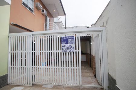 Casa à venda com 98m², 3 quartos e 1 vagaPlaquinha
