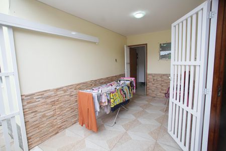 Casa à venda com 98m², 3 quartos e 1 vagaGaragem
