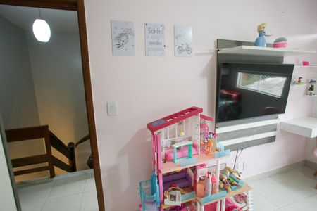 Casa à venda com 98m², 3 quartos e 1 vaga Suíte