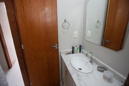 Casa à venda com 98m², 3 quartos e 1 vagaBanheiro Social