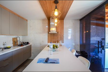 Apartamento à venda com 85m², 2 quartos e 1 vagaCozinha