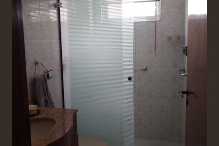 Apartamento à venda com 77m², 2 quartos e 1 vagaBanheiro Social