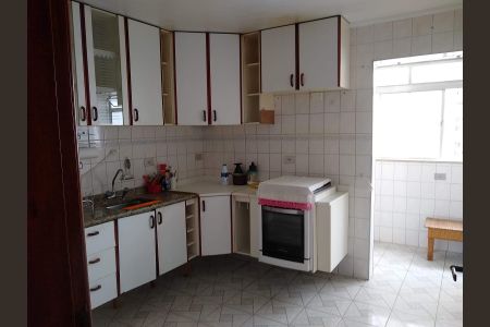 Apartamento à venda com 77m², 2 quartos e 1 vagaCozinha 