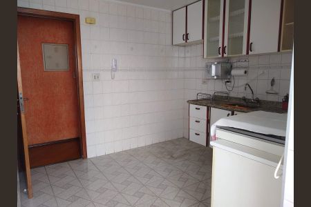 Apartamento à venda com 77m², 2 quartos e 1 vagaCozinha 