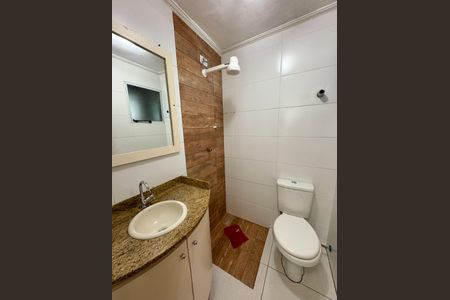 Apartamento à venda com 72m², 3 quartos e 1 vaga Apartamento à venda com 72m², 3 quartos e 1 vagaBanheiro Social
