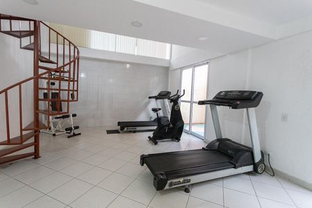 Apartamento à venda com 66m², 2 quartos e 1 vaga Apartamento à venda com 66m², 2 quartos e 1 vagaÁrea comum - Academia