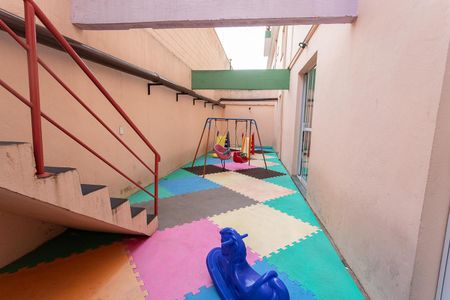 Apartamento à venda com 66m², 2 quartos e 1 vaga Apartamento à venda com 66m², 2 quartos e 1 vagaÁrea comum - Playground