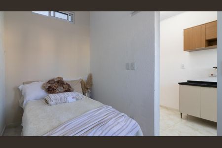 Quarto de casa para alugar com 1 quarto, 27m² em Vila Santa Teresa, São Paulo