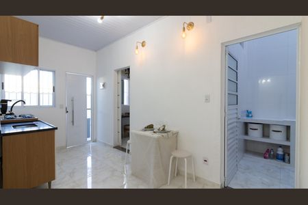 Sala/Cozinha de casa para alugar com 1 quarto, 27m² em Vila Santa Teresa, São Paulo