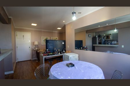 Sala de apartamento à venda com 2 quartos, 70m² em Barra da Tijuca, Rio de Janeiro