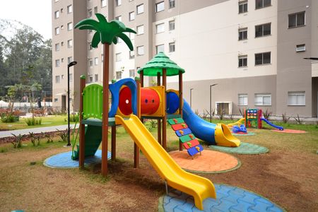 Apartamento para alugar com 36m², 2 quartos e sem vagaÁrea comum - Playground