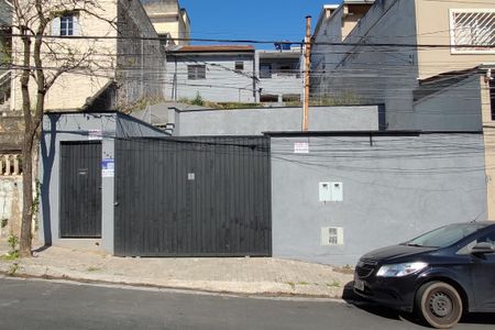 Casa para alugar com 95m², 1 quarto e sem vagaFachada + placa