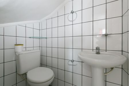 Casa de condomínio à venda com 99m², 2 quartos e 2 vagas Casa de condomínio à venda com 99m², 2 quartos e 2 vagasLavabo