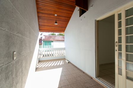 Casa de condomínio à venda com 99m², 2 quartos e 2 vagas Casa de condomínio à venda com 99m², 2 quartos e 2 vagasVaranda do Quarto 1