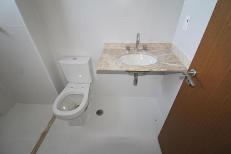 Apartamento à venda com 133m², 3 quartos e 2 vagasBanheiro da Suíte 1